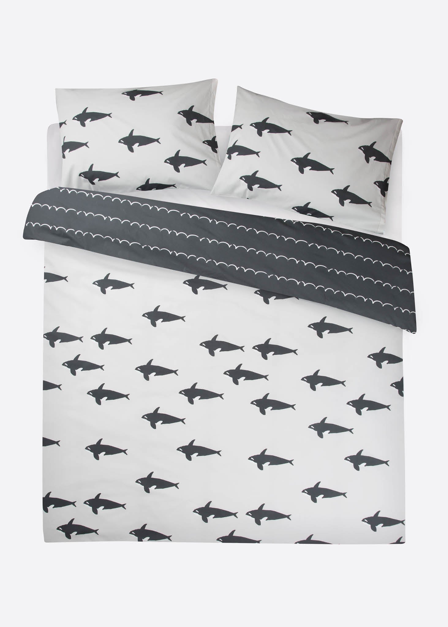 anorak_orca_bedding_009d5ee4-726f-4edd-8eb3-719797110ee9.jpg