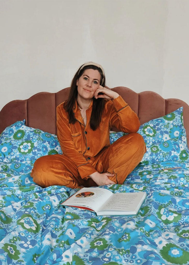 bedding-lady.jpg