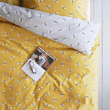 BuzzyBeeOrganicCottonBedding_1_e5d3e6a8-ecdc-4c9c-ab95-2ef3b5d7bd03.jpg