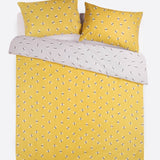 anorak_buzzy_bee_bedding_771efd0f-e79b-4d76-bb75-bd9364713dbb.jpg