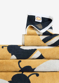 bee-towel-stack-set.jpg