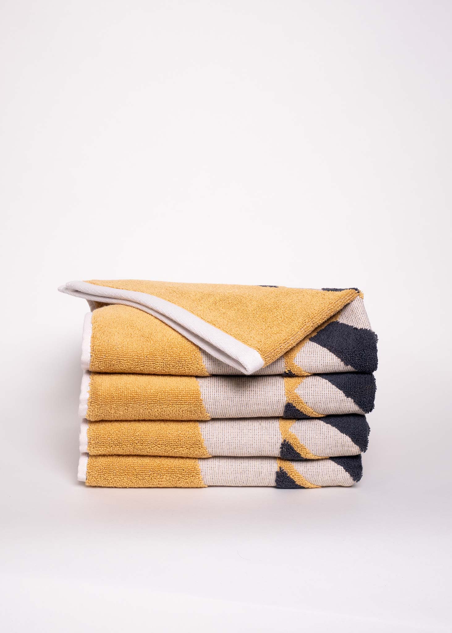 buzzy-bee-hand-towel-bundle-2.jpg