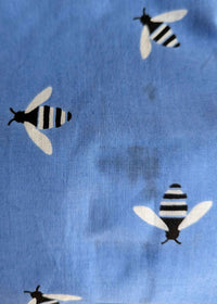 Waste-Not Buzzy Bee Picnic Blanket - Slight Second