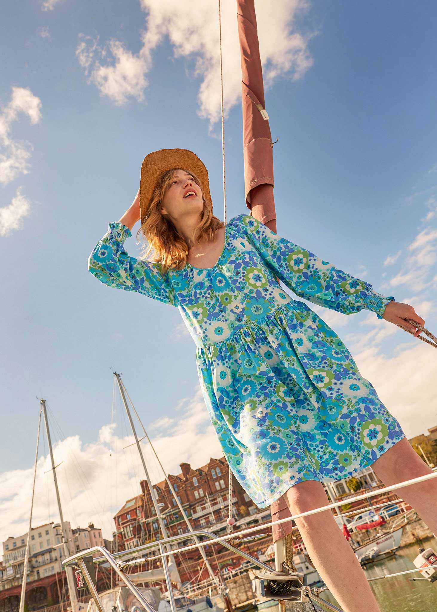 Anorak-Nostalgic-Flower-Blue-Laurie-Dress-1.jpg