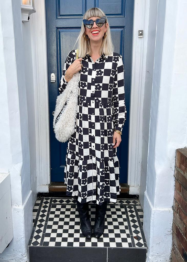 checkerboard-dres_79043f5a-d4b1-47fd-87ee-ad482ac6cf94.jpg